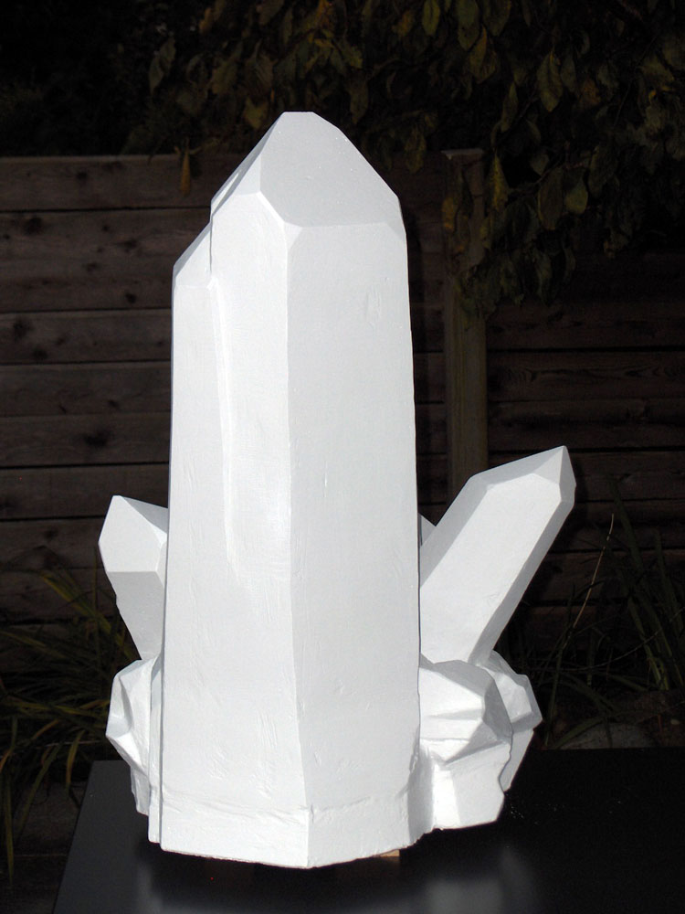 P2005e | Objekte | Porenbeton | Kristallstufe | Atelier Markus Uebelhart | Kristallmaler | Crystal painter | Rock crystal | peintre de crystal | cristal de roche